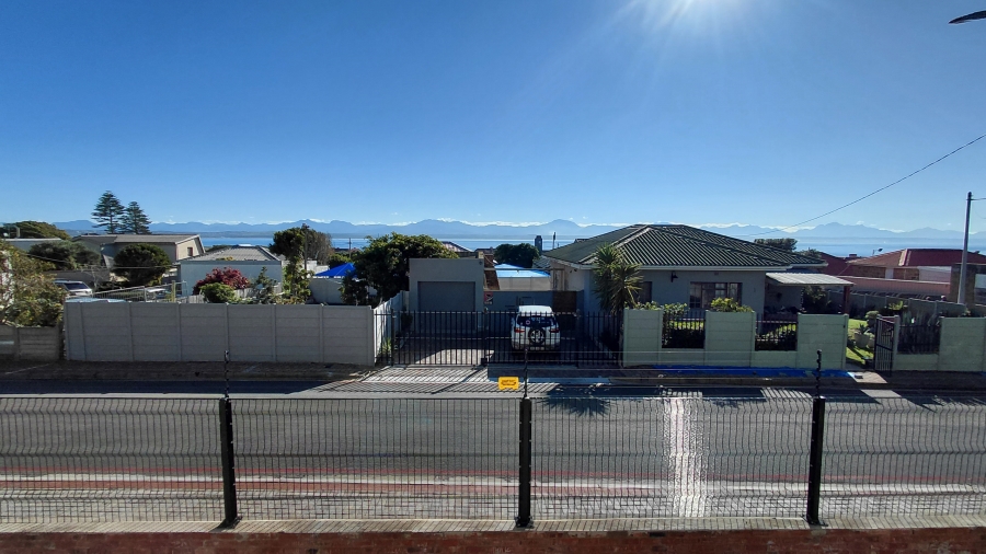 2 Bedroom Property for Sale in Mossel Bay Central Western Cape